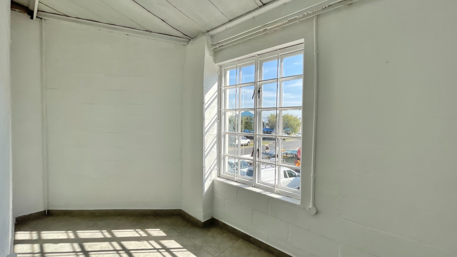 To Let commercial Property for Rent in Somerset West Business Park Western Cape